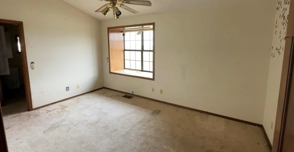 Photo 8 — 18486 E 1270 Road, Sayre, OK 73662