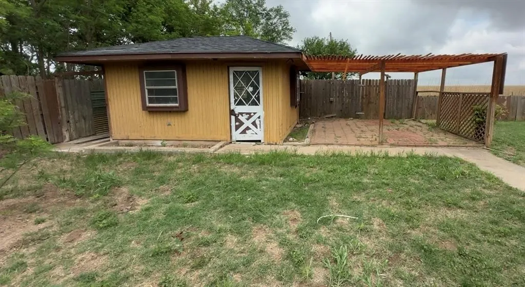 Photo 16 — 18486 E 1270 Road, Sayre, OK 73662