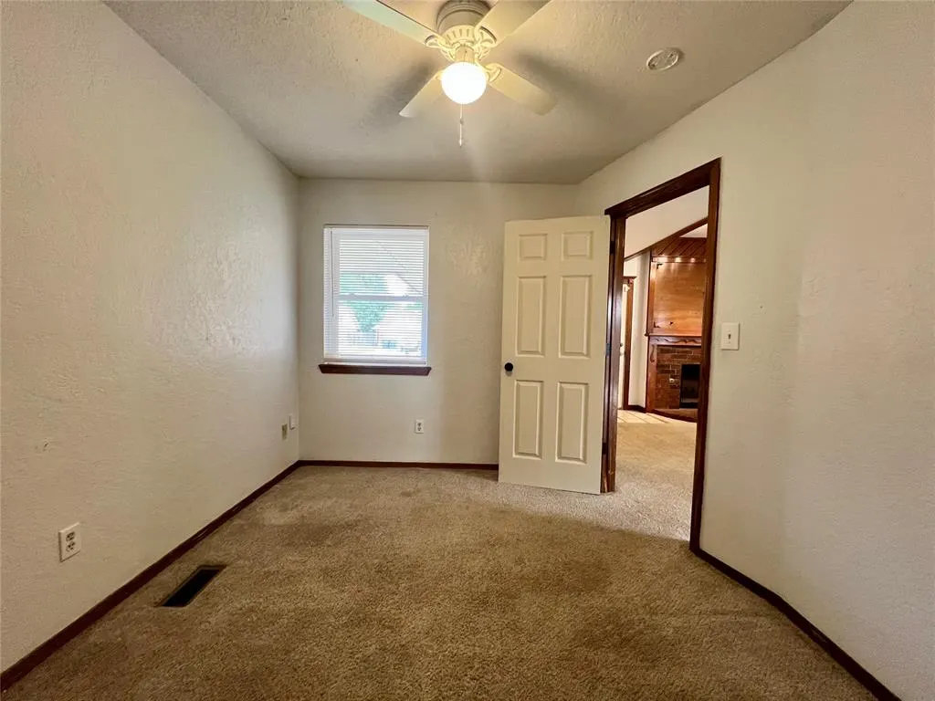 Photo 9 — 936 W Tesio Way, Mustang, OK 73064