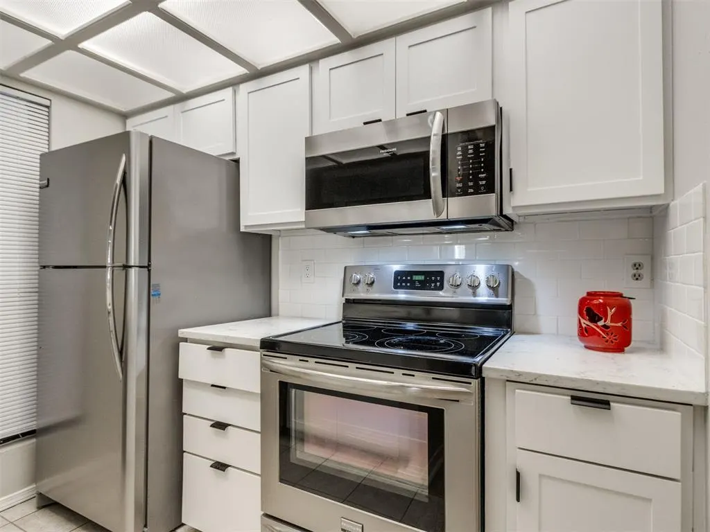 Photo 9 — 915 NW 7th Street 106, Oklahoma City, OK 73106