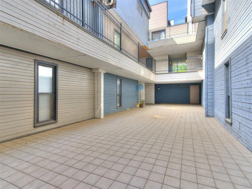 Photo 25 — 915 NW 7th Street 106, Oklahoma City, OK 73106