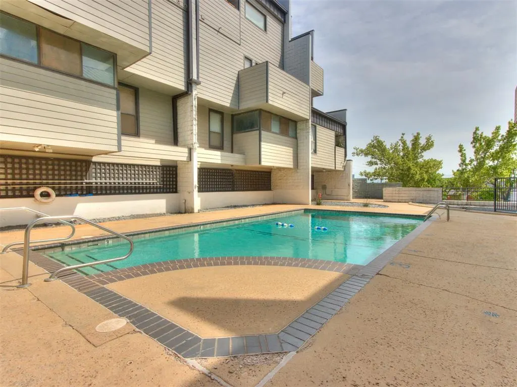 Photo 41 — 915 NW 7th Street 106, Oklahoma City, OK 73106