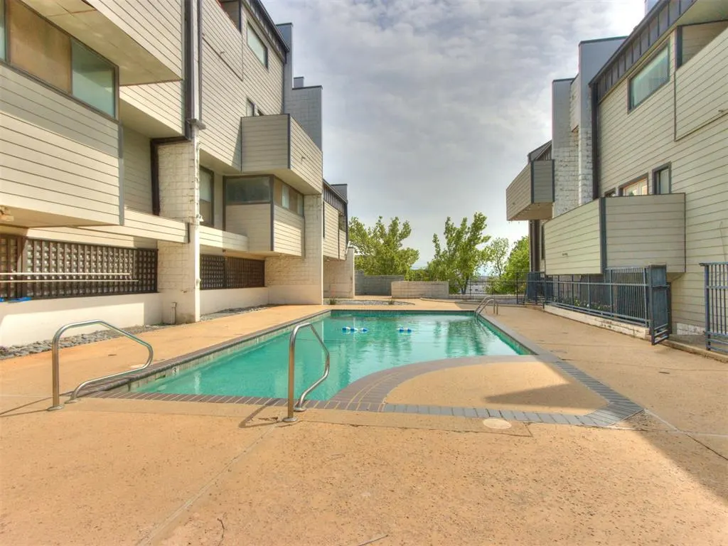 Photo 42 — 915 NW 7th Street 106, Oklahoma City, OK 73106