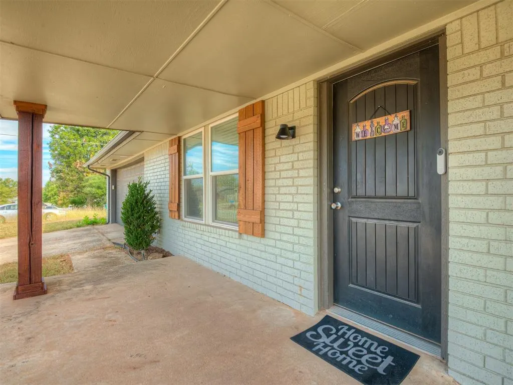 Front exterior — 8636 Ambassador Road, Oklahoma City, OK 73169