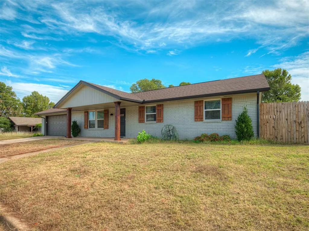 Photo 3 — 8636 Ambassador Road, Oklahoma City, OK 73169