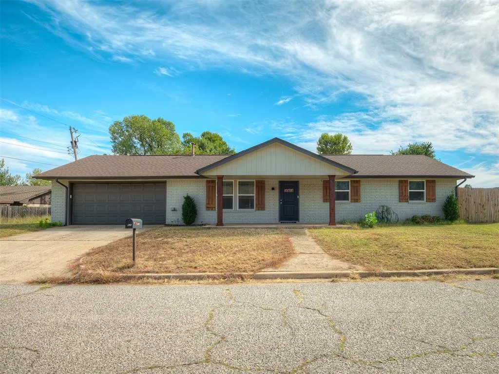 Photo 5 — 8636 Ambassador Road, Oklahoma City, OK 73169