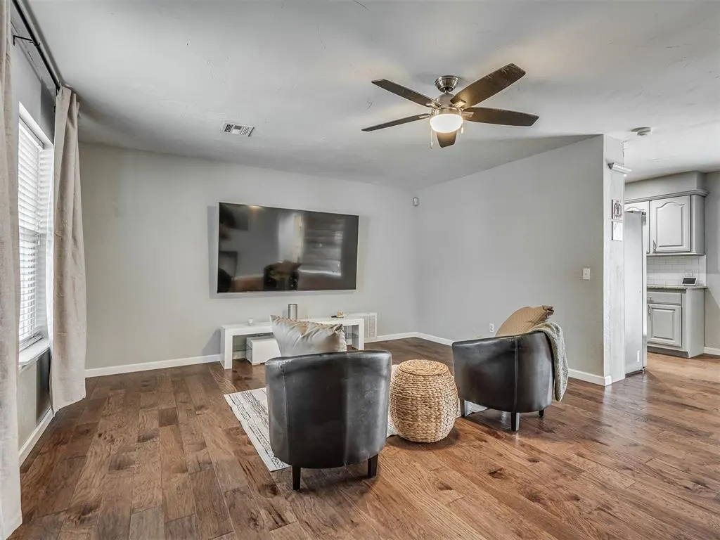 Photo 12 — 8636 Ambassador Road, Oklahoma City, OK 73169