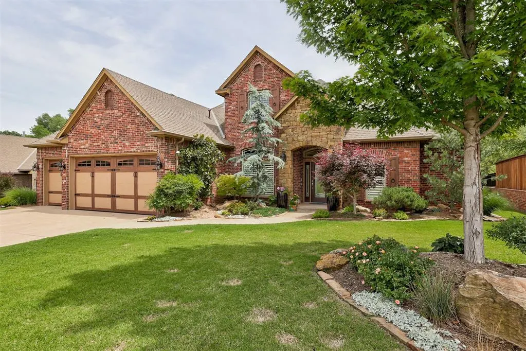Photo 2 — 2808 Hardwick Road, Edmond, OK 73034