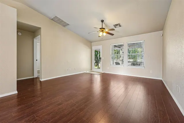 Photo 4 — 2420 Hunting Horse Trail, Norman, OK 73071