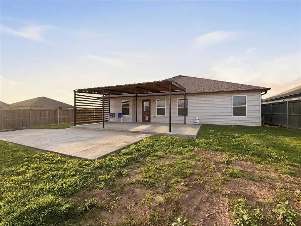 Photo 21 — 1865 Land Run Drive, El Reno, OK 73036
