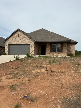 Sold home at 2803 N Cedar Ridge Street