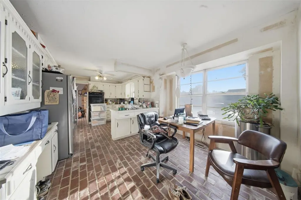 Photo 11 — 10208 Durham Drive, Oklahoma City, OK 73162