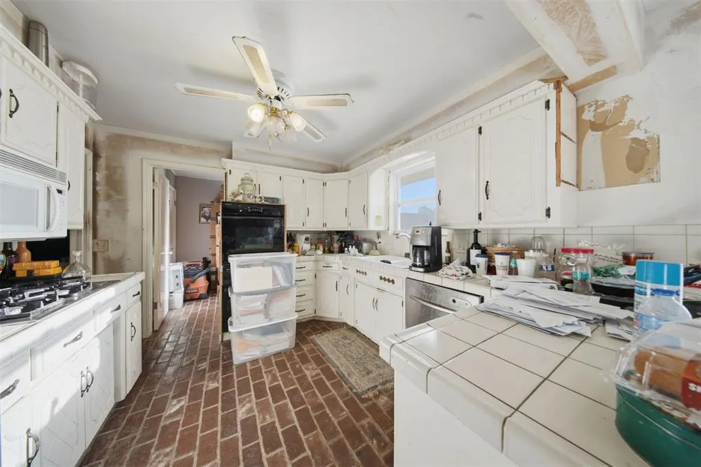 Photo 12 — 10208 Durham Drive, Oklahoma City, OK 73162