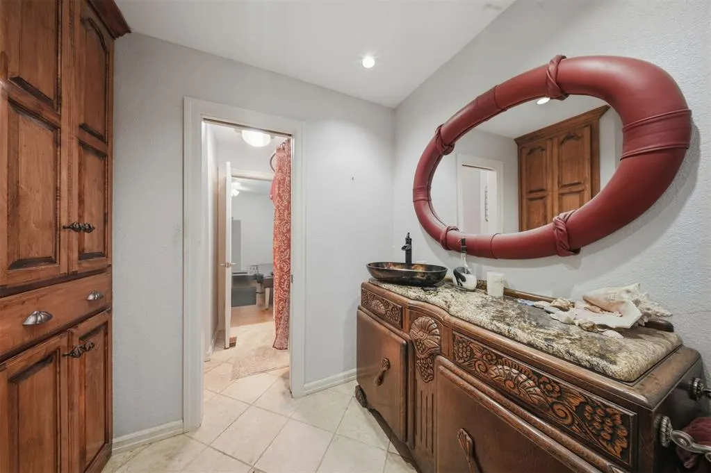 Photo 17 — 10208 Durham Drive, Oklahoma City, OK 73162