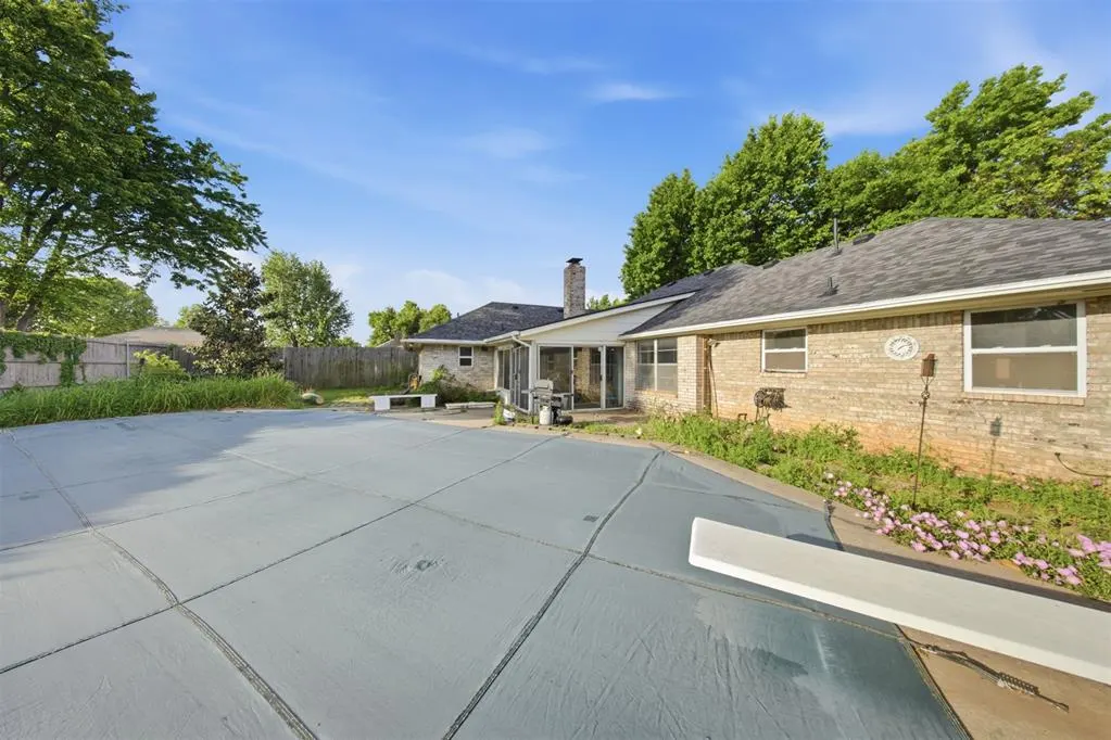 Photo 41 — 10208 Durham Drive, Oklahoma City, OK 73162