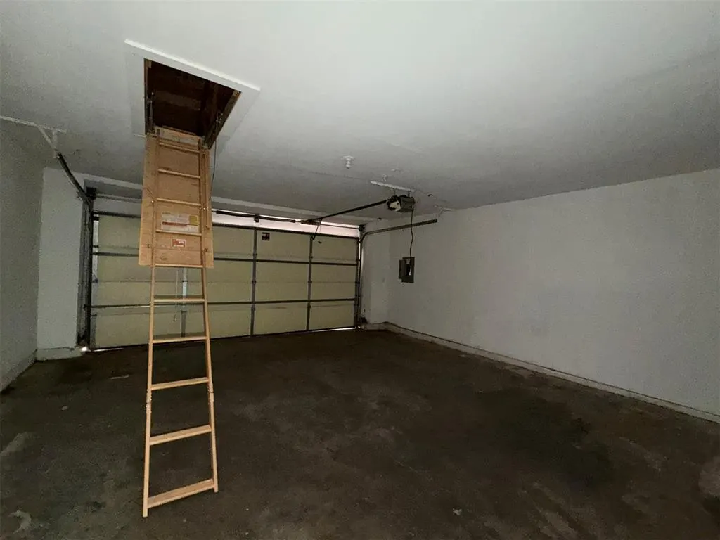 Photo 12 — 2831 Indian Creek Boulevard, Oklahoma City, OK 73120