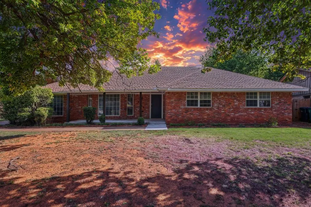 Photo 2 — 2813 NW 117th Street, Oklahoma City, OK 73120