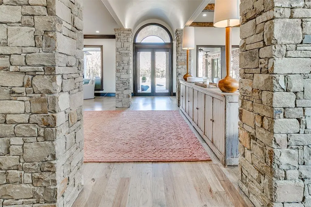 Photo 3 — 5103 Forum Circle, Arcadia, OK 73007