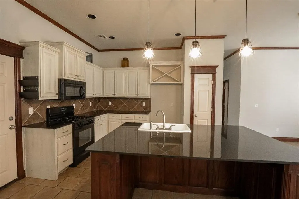 Photo 9 — 3004 NW 191st Street, Edmond, OK 73012