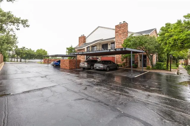 Photo 6 — 6325 N Villa Avenue 122, Oklahoma City, OK 73112