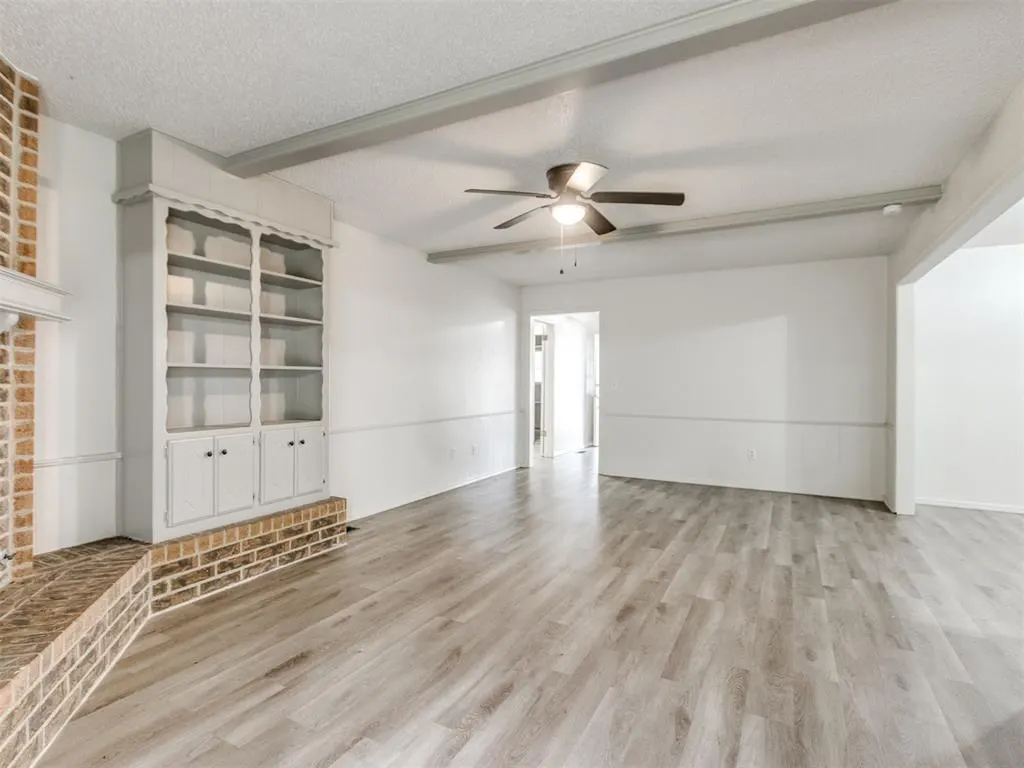 Photo 5 — 1400 Devonshire Circle, Edmond, OK 73034