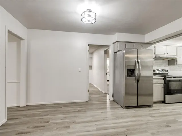Photo 6 — 1400 Devonshire Circle, Edmond, OK 73034