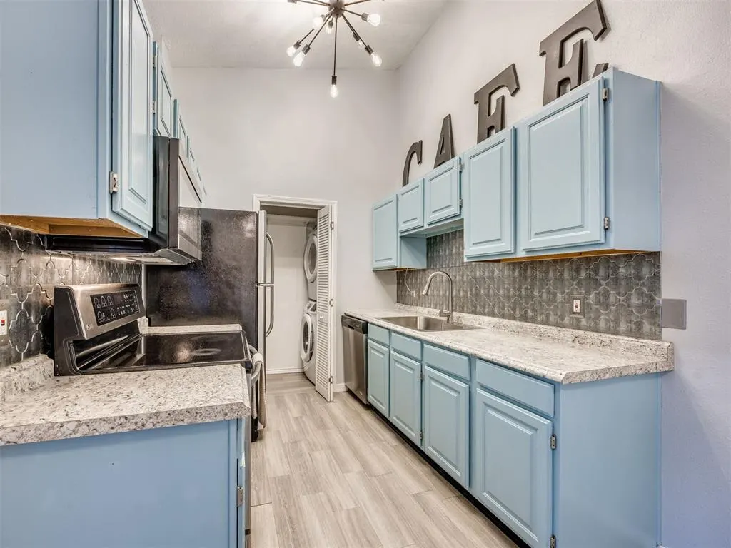 Photo 7 — 3003 River Oaks Drive 204, Norman, OK 73072