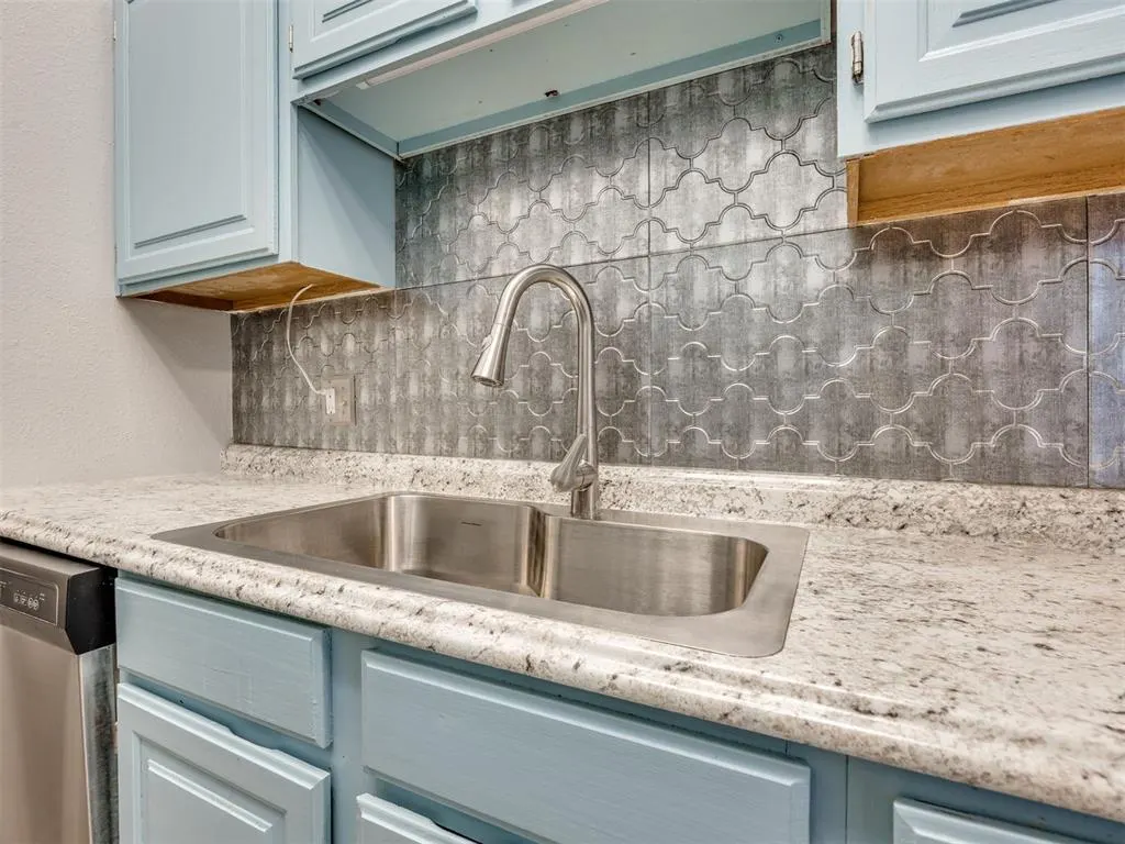 Photo 9 — 3003 River Oaks Drive 204, Norman, OK 73072