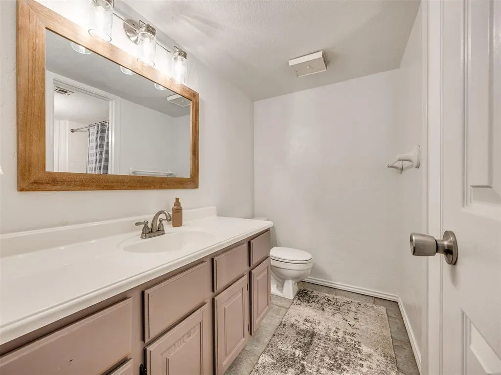 Photo 15 — 3003 River Oaks Drive 204, Norman, OK 73072