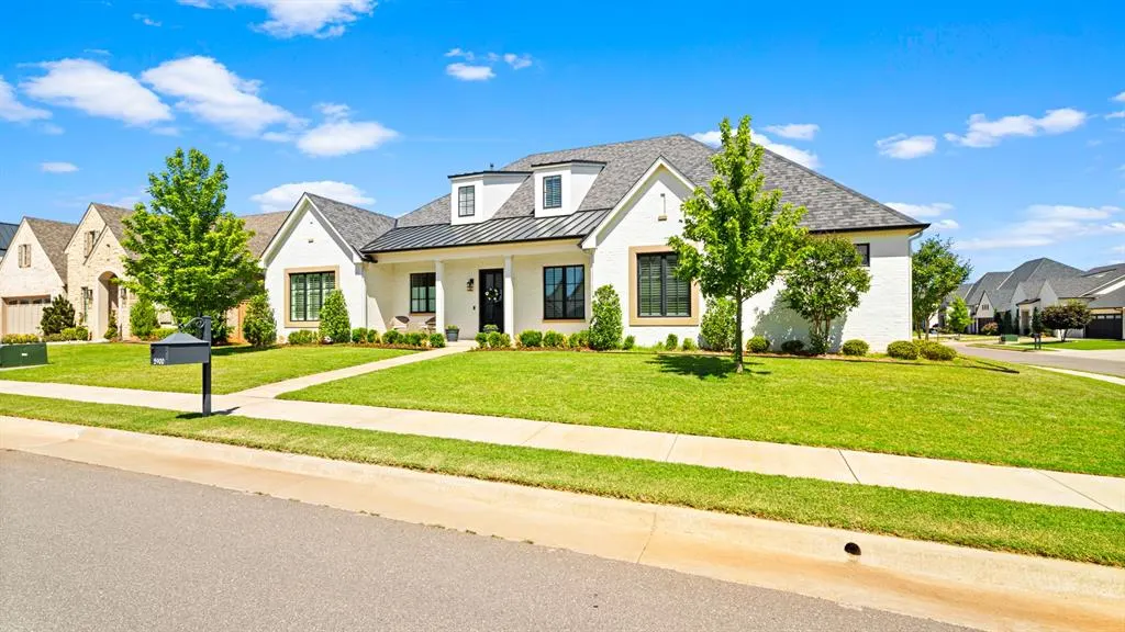 Photo 2 — 2900 Gold Finch Drive, Edmond, OK 73012