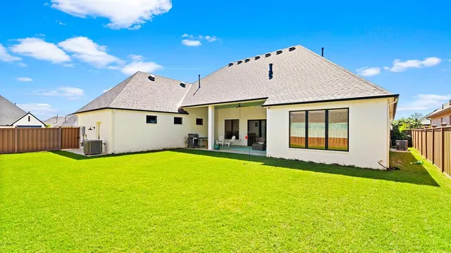 Photo 5 — 2900 Gold Finch Drive, Edmond, OK 73012