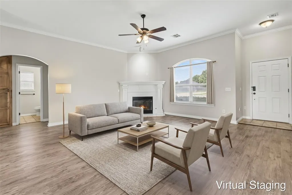 Photo 3 — 8012 John Robert Drive, Oklahoma City, OK 73135