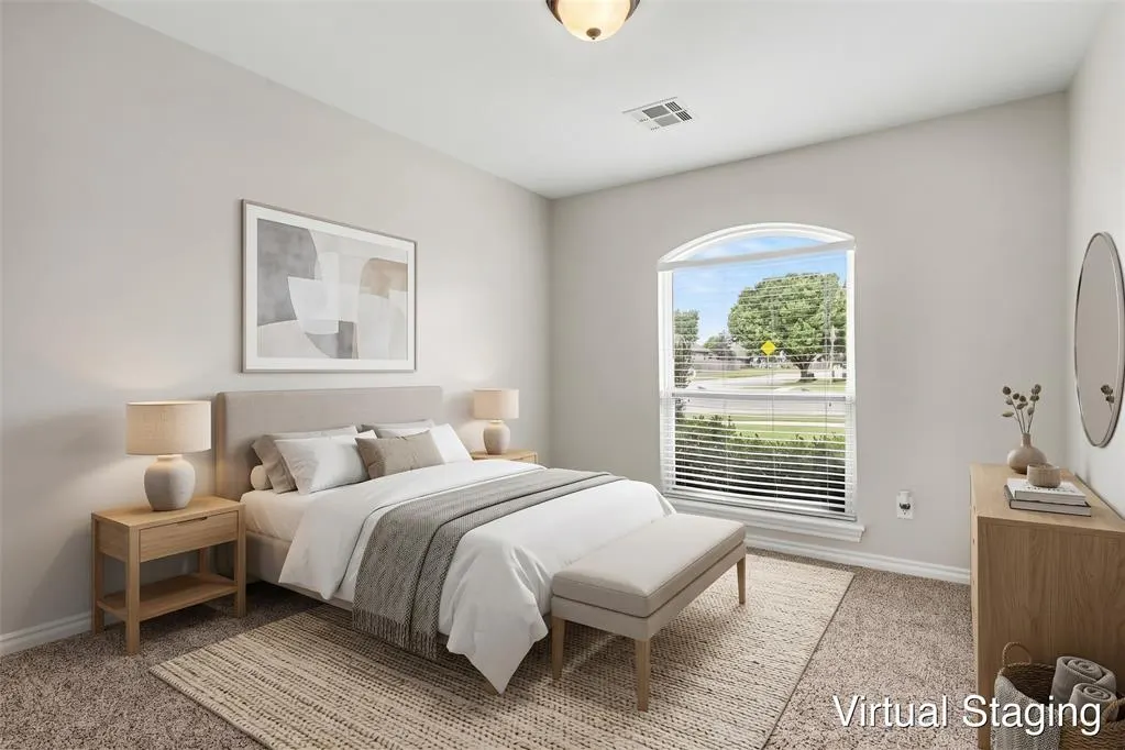 Photo 13 — 8012 John Robert Drive, Oklahoma City, OK 73135