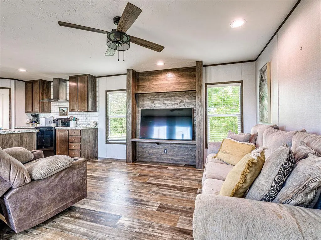 Photo 16 — 30211 Mooney Street, Wayne, OK 73095