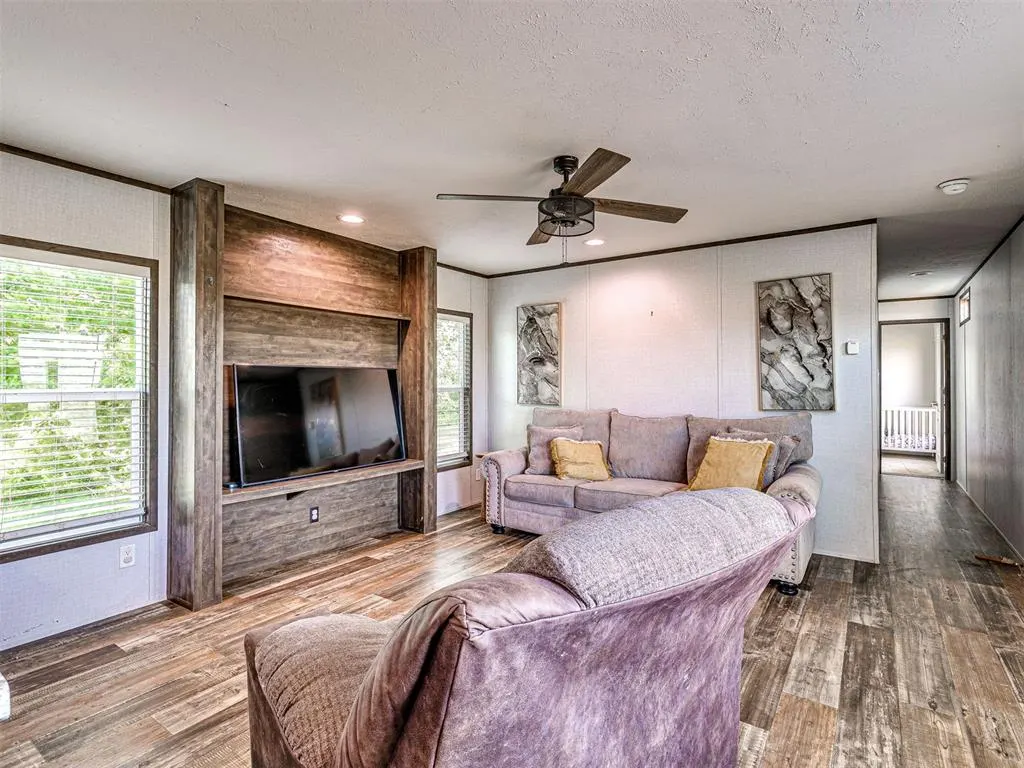 Photo 17 — 30211 Mooney Street, Wayne, OK 73095
