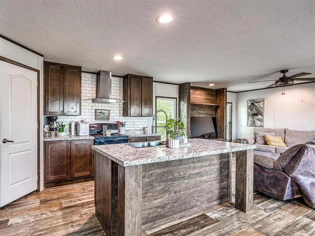 Photo 21 — 30211 Mooney Street, Wayne, OK 73095