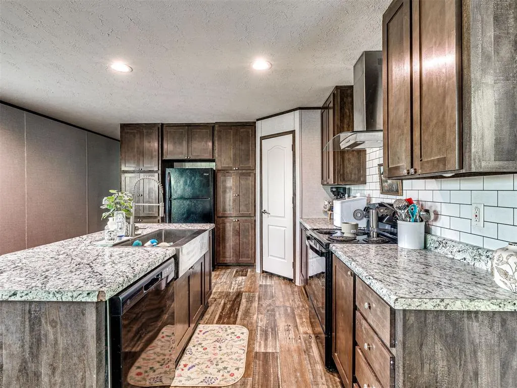 Photo 24 — 30211 Mooney Street, Wayne, OK 73095