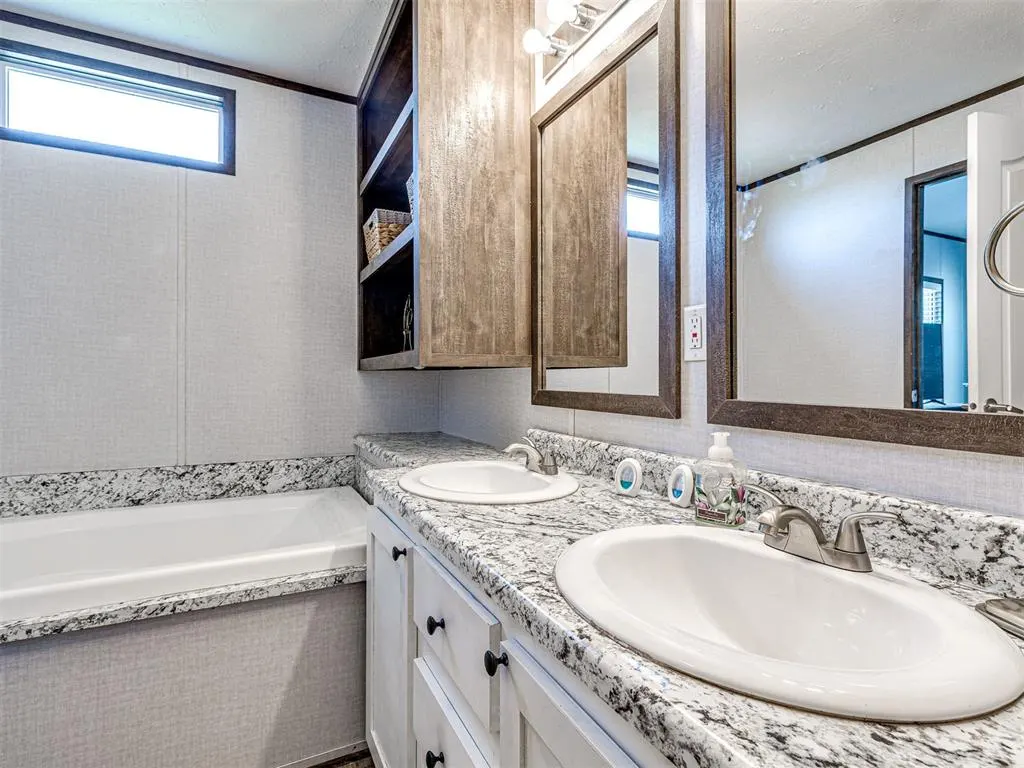 Photo 33 — 30211 Mooney Street, Wayne, OK 73095