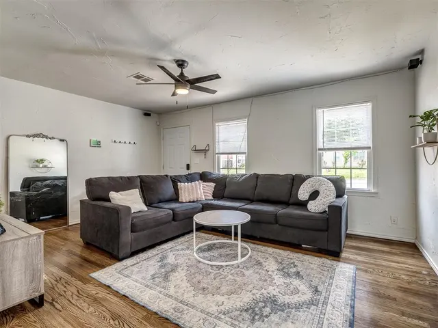 Photo 6 — 908 N Tabor Avenue, Oklahoma City, OK 73107
