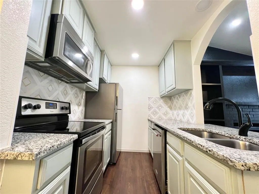 Photo 4 — 11525 N Meridian Avenue 203, Oklahoma City, OK 73120