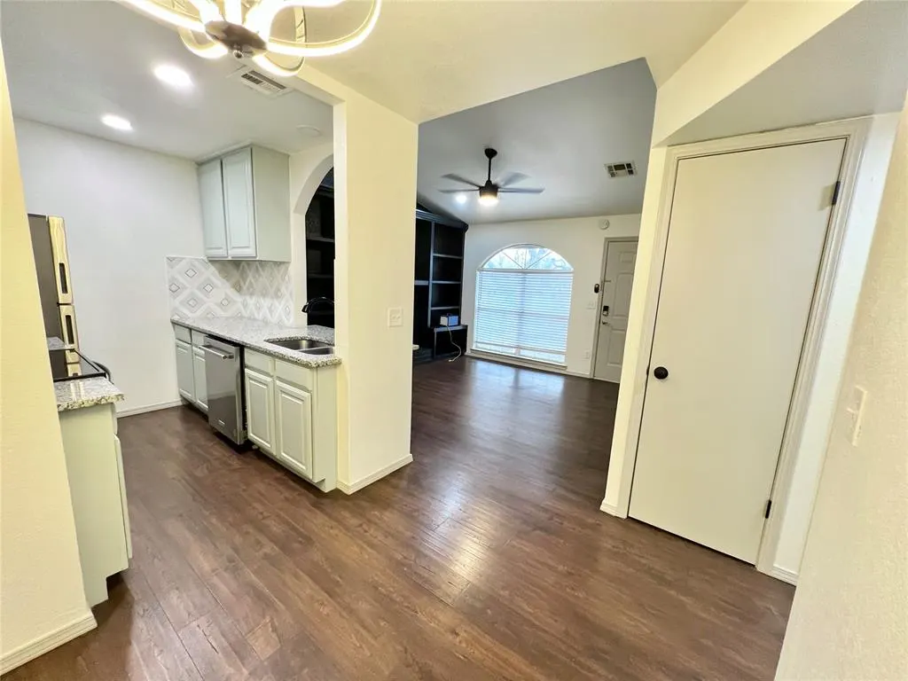 Photo 5 — 11525 N Meridian Avenue 203, Oklahoma City, OK 73120