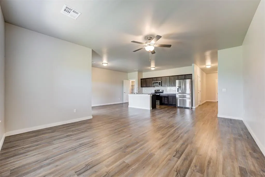 Photo 10 — 15944 Spur Circle, McLoud, OK 74851