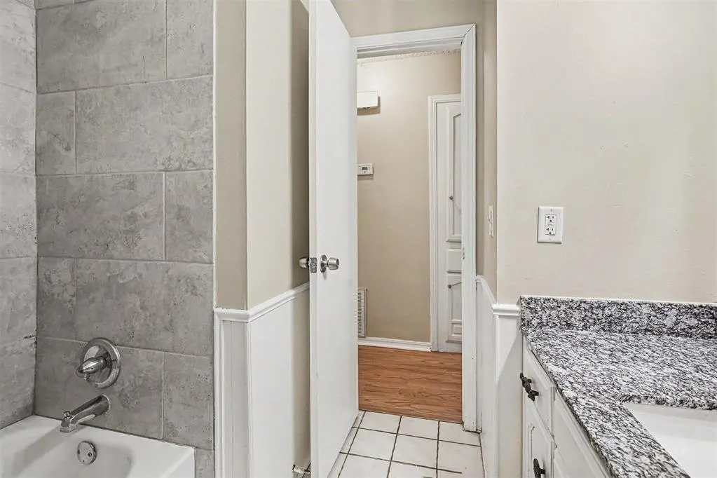 Photo 13 — 708 Red Oak Terrace, Edmond, OK 73003