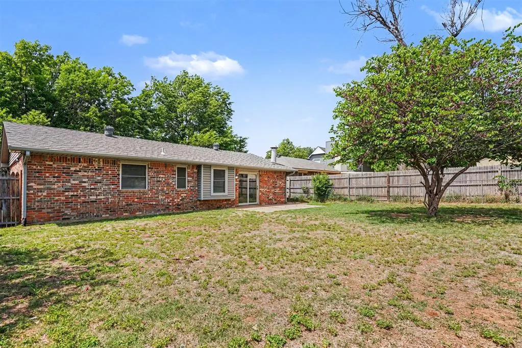 Photo 15 — 708 Red Oak Terrace, Edmond, OK 73003