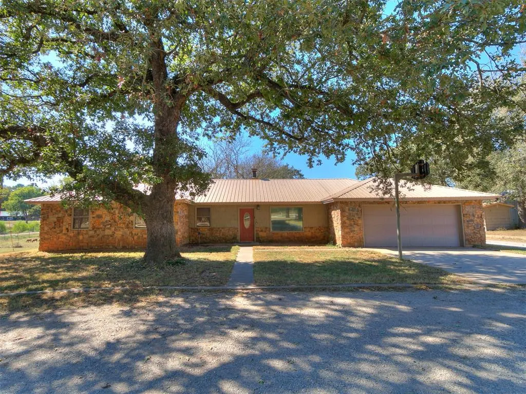 Front exterior — 3460 Hensley Road, Norman, OK 73026