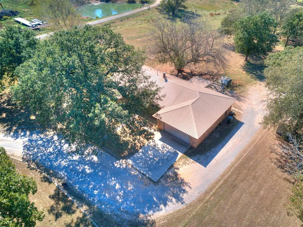 Photo 2 — 3460 Hensley Road, Norman, OK 73026