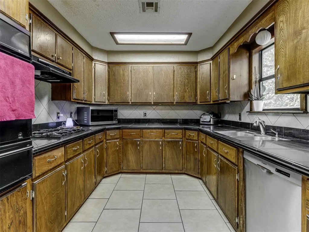 Photo 17 — 3460 Hensley Road, Norman, OK 73026