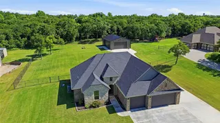 Sold home at 17901 SE 66th Street