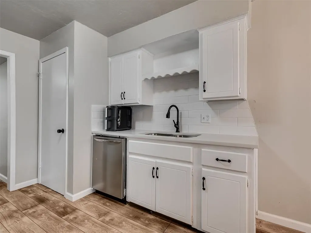 Photo 11 — 1725 E Lindsey Street 2, Norman, OK 73071