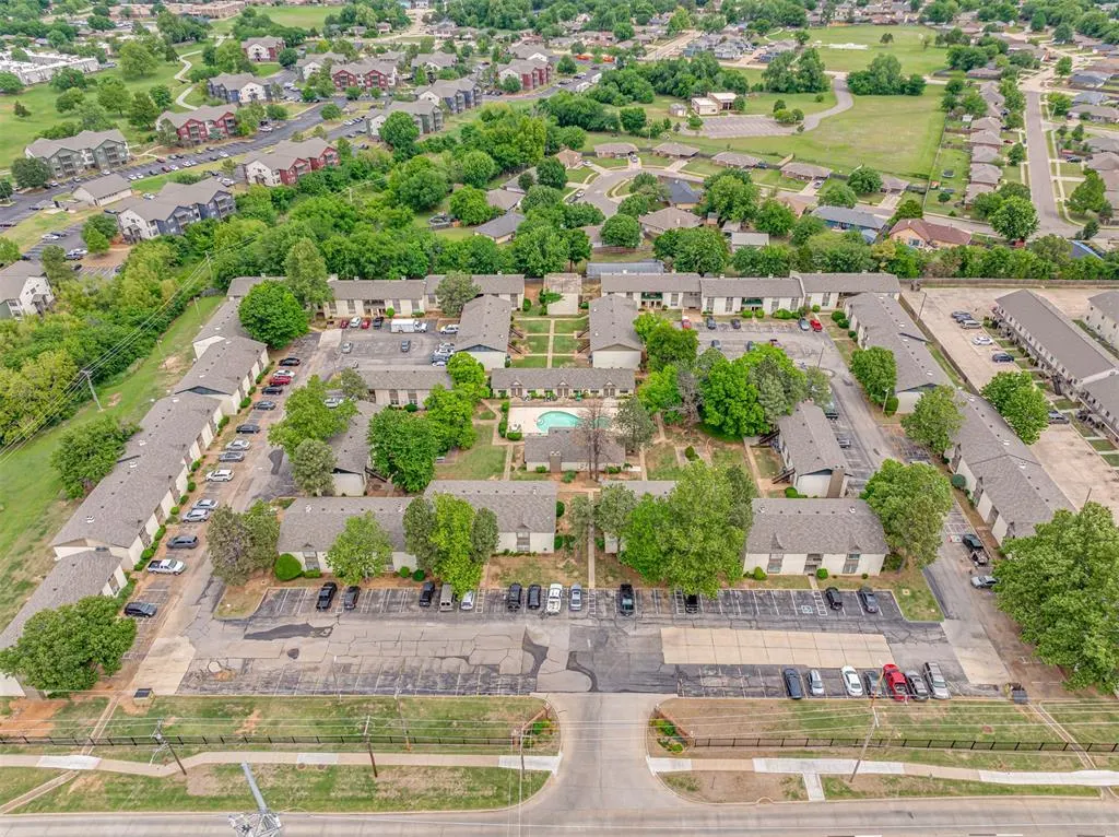 Photo 34 — 1725 E Lindsey Street 2, Norman, OK 73071